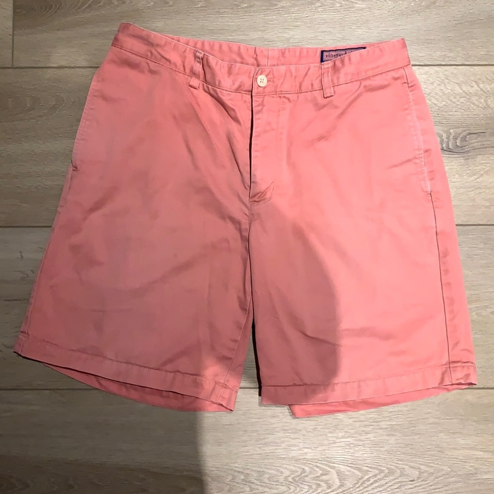 Men’s vineyard vines shorts